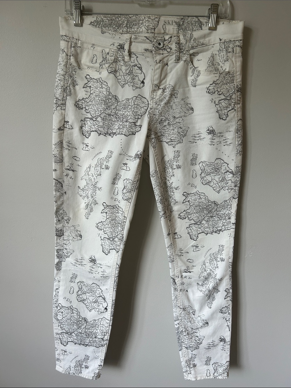 Madewell Cream Skinny Skinny Jeans with Black Map Print
